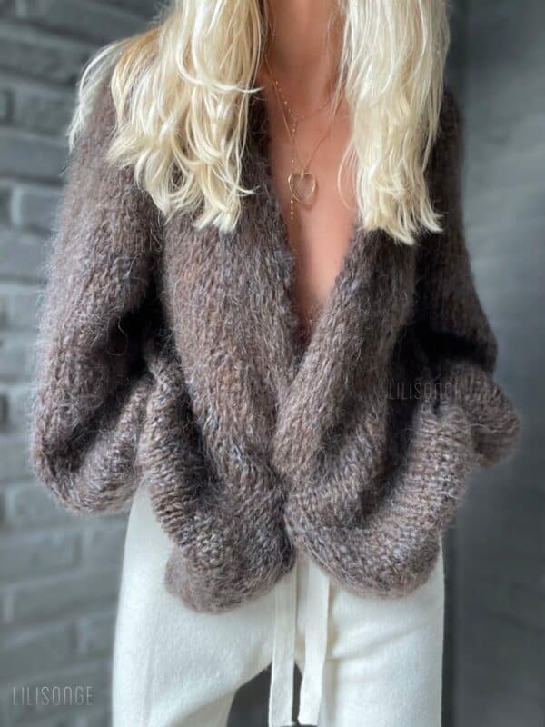 cardigan New Angel Wood and stone